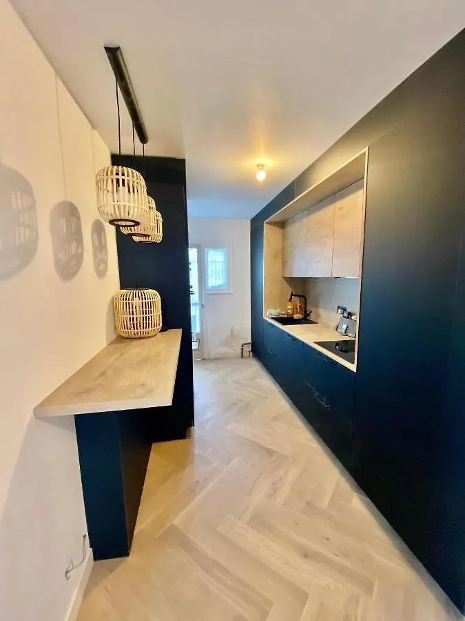 Apartment Place To Be Annecy France